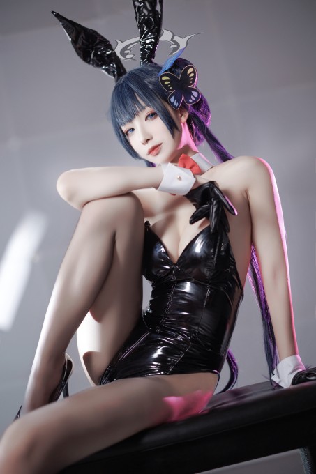 封疆疆v妃咲兔女郎