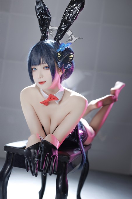 封疆疆v妃咲兔女郎