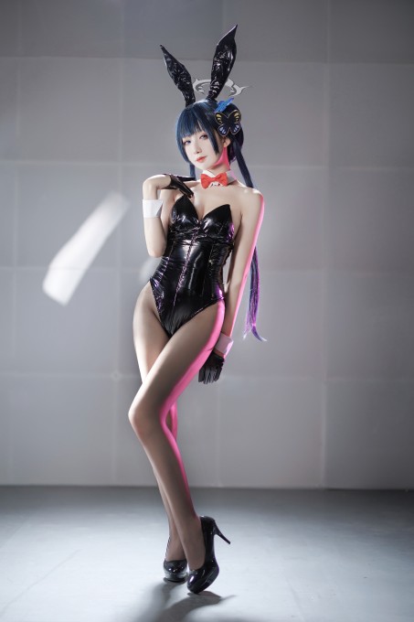 封疆疆v妃咲兔女郎