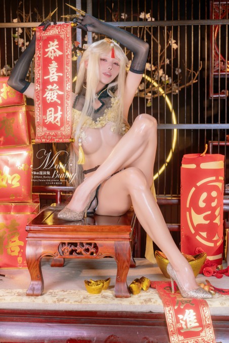 Yiko湿润兔二月作品『金蛇来财凝光贺岁』