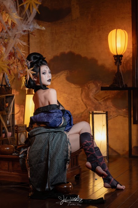 Yiko湿润兔十月作品『阁中四妹』