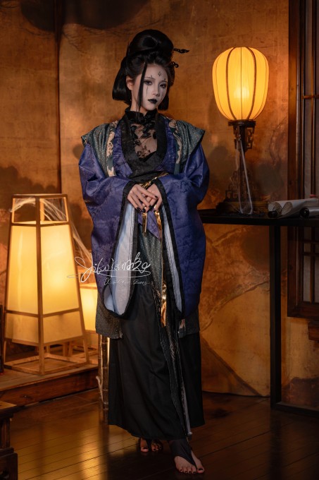 Yiko湿润兔十月作品『阁中四妹』