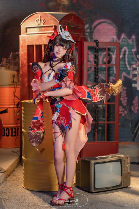 咬人小小兔六月作品『星穹铁道花火』