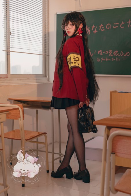 咬一口兔娘ovo『风纪委员大凤』