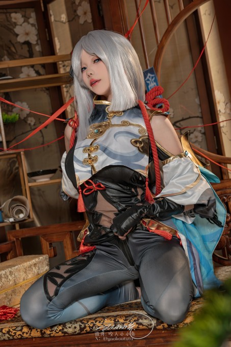 咬人小小兔四月作品『申鹤明枪』