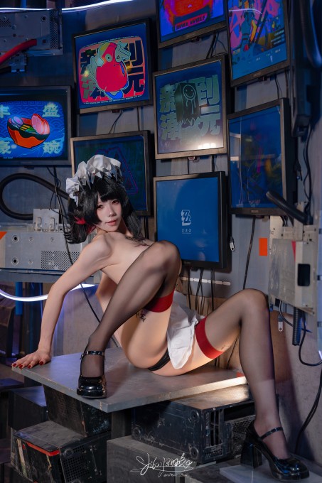 Yiko湿润兔八月作品『慵懒逐浪艾莲&middot;乔』