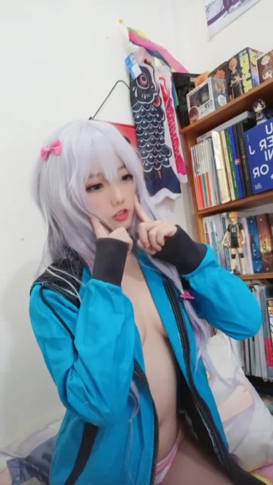 MessieHuang和泉纱雾比基尼