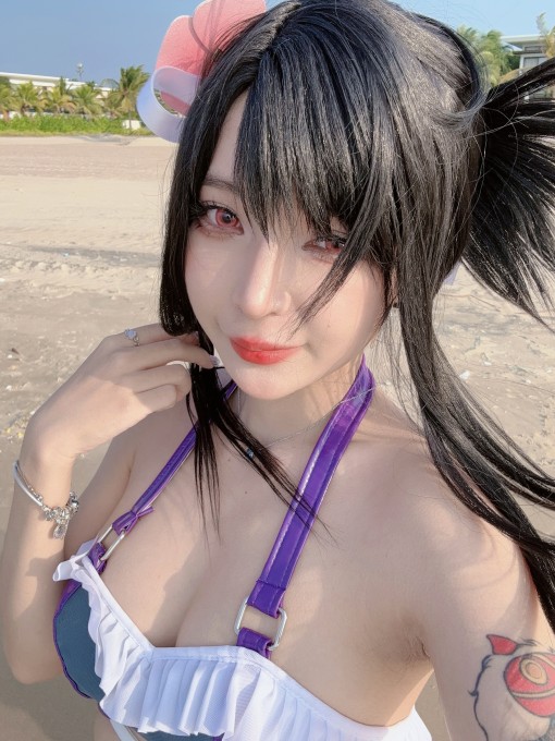 UmekoJ蒂法&middot;洛克哈特泳装