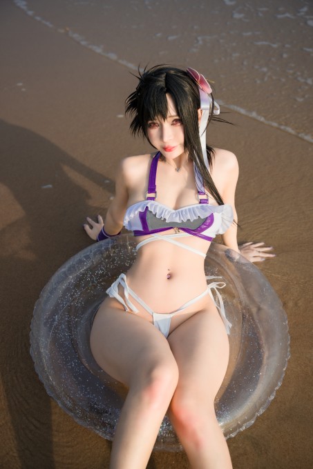 UmekoJ蒂法&middot;洛克哈特泳装