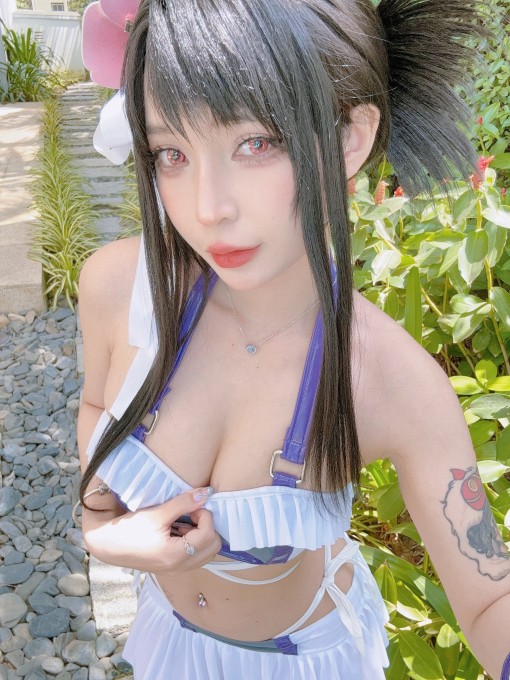 UmekoJ蒂法&middot;洛克哈特泳装
