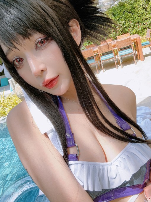 UmekoJ蒂法&middot;洛克哈特泳装