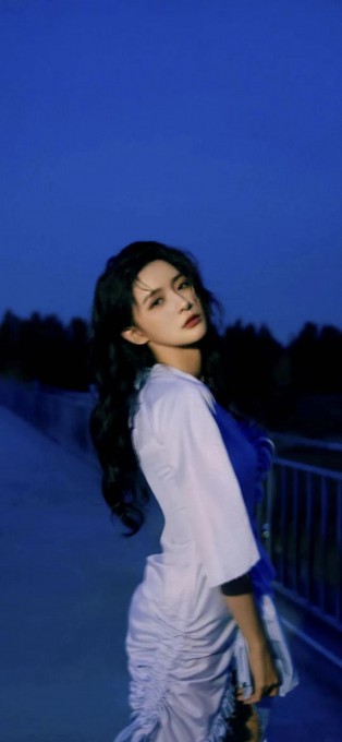 美女