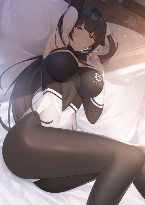《碧蓝航线》高雄4k手机壁纸