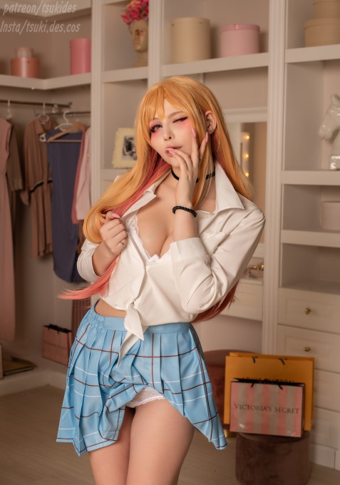 Tsuki Des角色扮演喜多川海梦8k手机壁纸