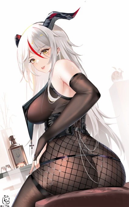 《碧蓝航线》埃吉尔5k手机壁纸