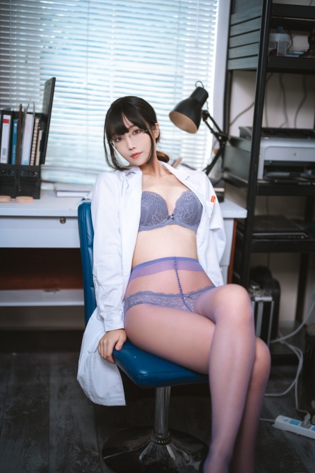 汪知子医生姐姐