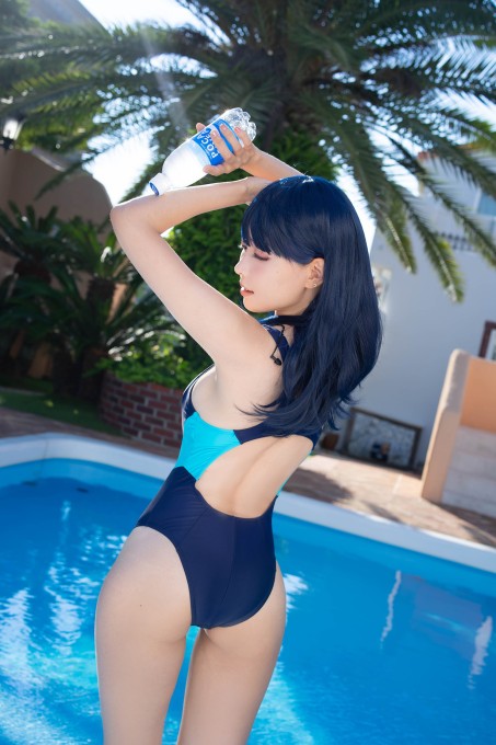 ElyEE子	宝多六花泳装