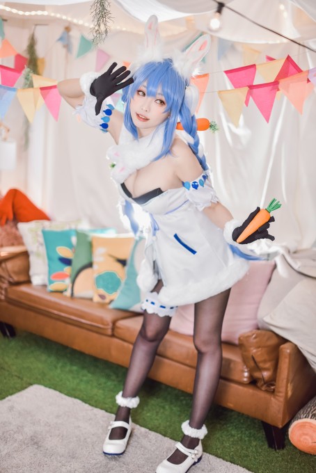 ElyEE子兔田佩克拉