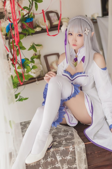 瓜希酱爱蜜莉雅