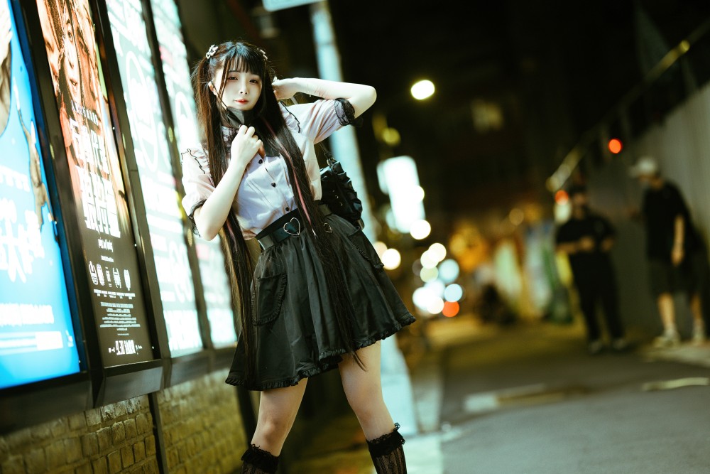落落神待少女