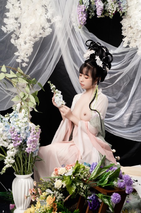 爆机少女喵小吉花间集