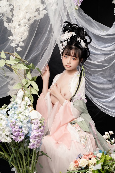 爆机少女喵小吉花间集