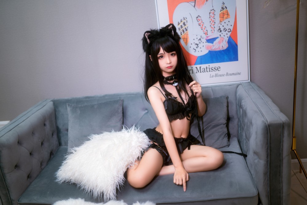 蠢沫沫黑猫