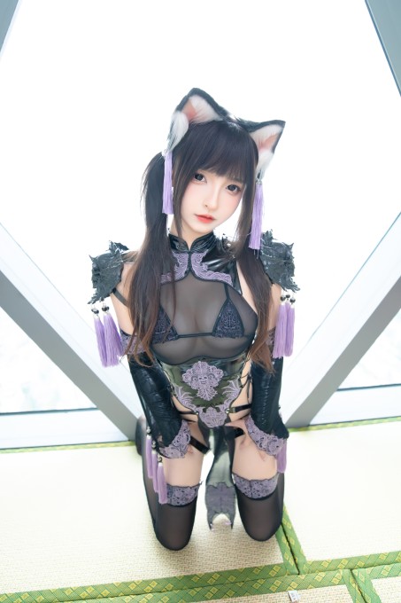 神楽坂真冬旗袍猫女