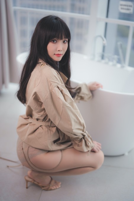 汪知子风衣