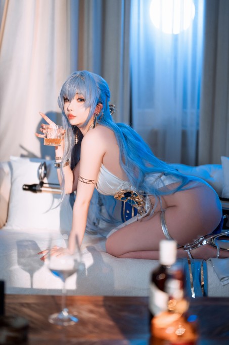 凉凉子海伦礼服