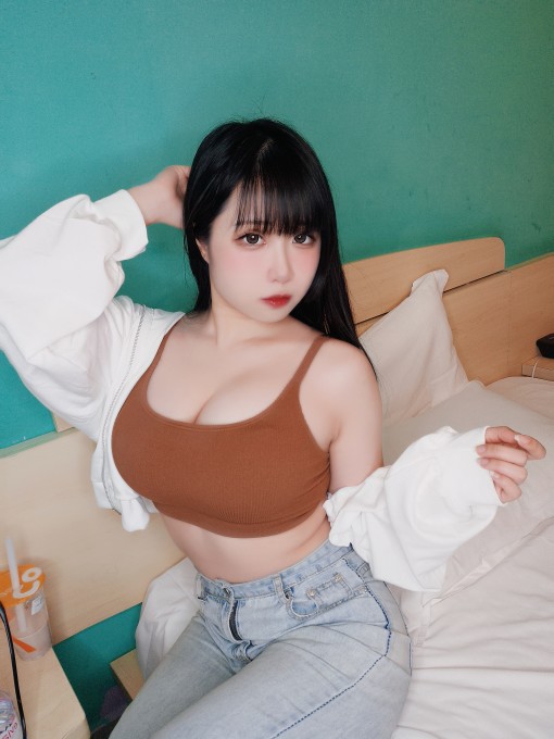 贞子蜜桃运动内搭
