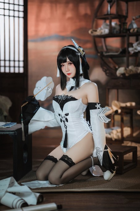 焖焖碳碧蓝航线镇海白黑礼服