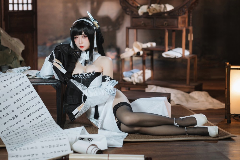 焖焖碳碧蓝航线镇海白黑礼服
