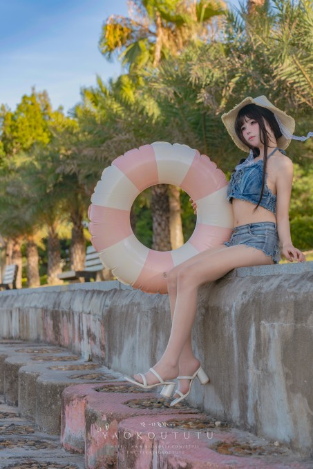 咬一口兔娘ovo『海の夏日』Shotgun