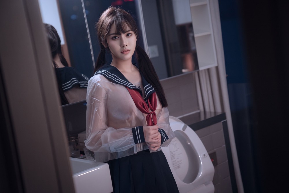 恋恋艾妮jk