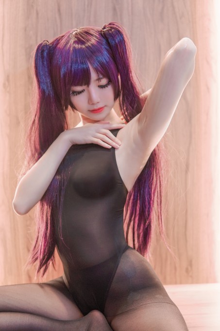 Sally多啦雪莫娜泳装