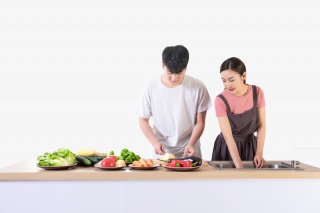 厨房做饭夫妻