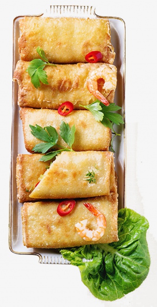 一盘油炸鸡蛋煎饼春卷