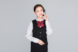 年轻客服美女