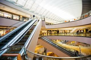 商场内部环境